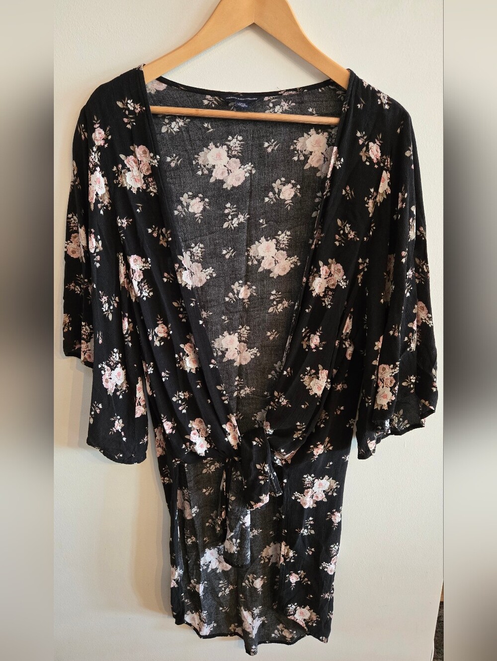American Eagle Women’s Floral Tie-Front Cardigan